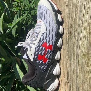 Under Armour ‘SPINE’ Disrupt Men’s Running